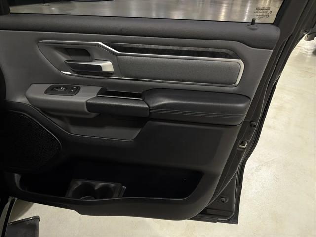 2019 Ram 1500 Big Horn/Lone Star Crew Cab 4x4 5'7" Box