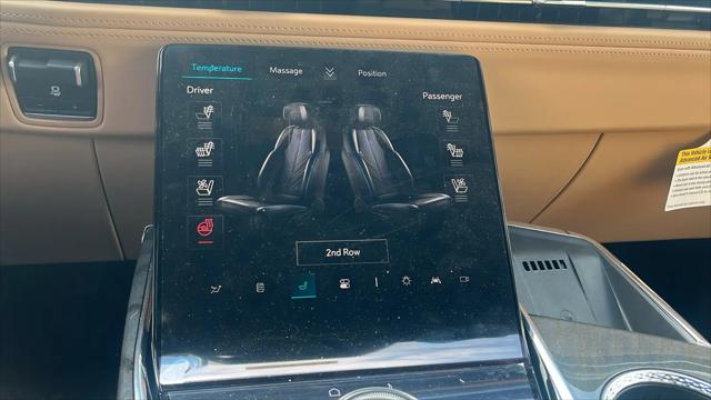 2025 Cadillac Escalade Luxury 2