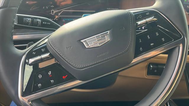2025 Cadillac Escalade Luxury 2
