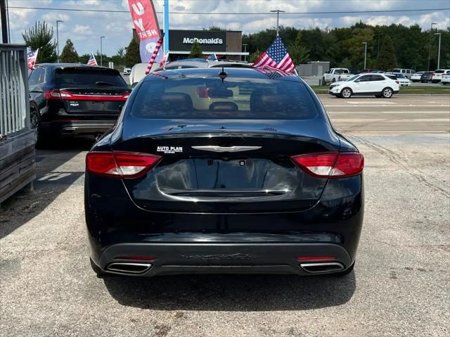 2015 Chrysler 200 S