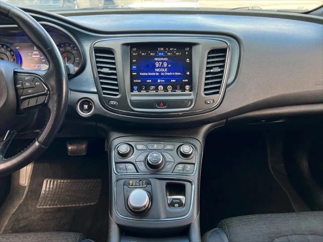 2015 Chrysler 200 S