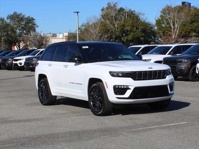 2025 Jeep Grand Cherokee GRAND CHEROKEE SUMMIT RESERVE 4X4