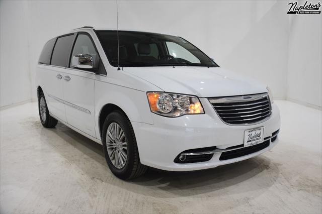 2015 Chrysler Town & Country