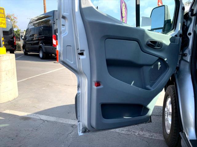2018 Ford Transit XLT