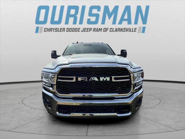 2023 RAM 3500 Chassis Tradesman/SLT