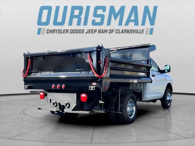 2023 RAM 3500 Chassis Tradesman/SLT