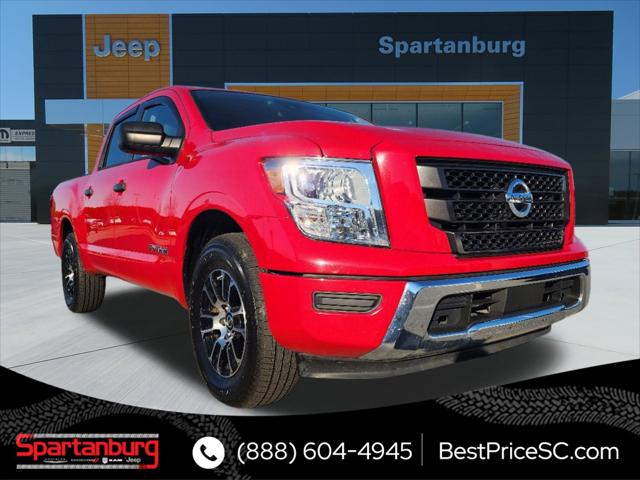 2022 Nissan TITAN Crew Cab SV 4x2