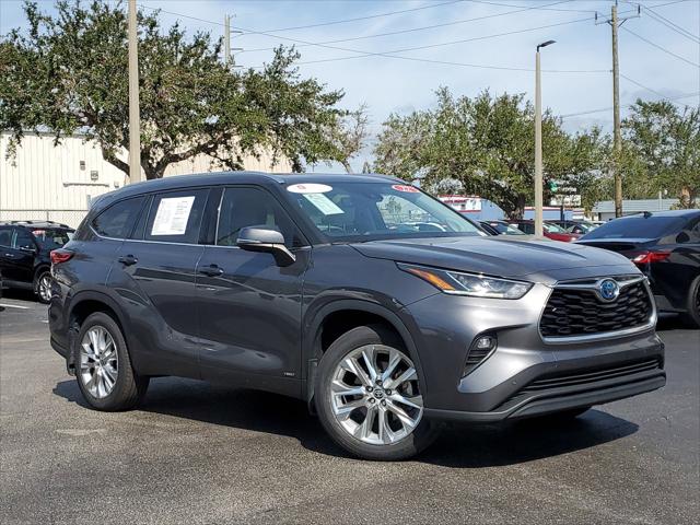 2022 Toyota Highlander Hybrid Limited