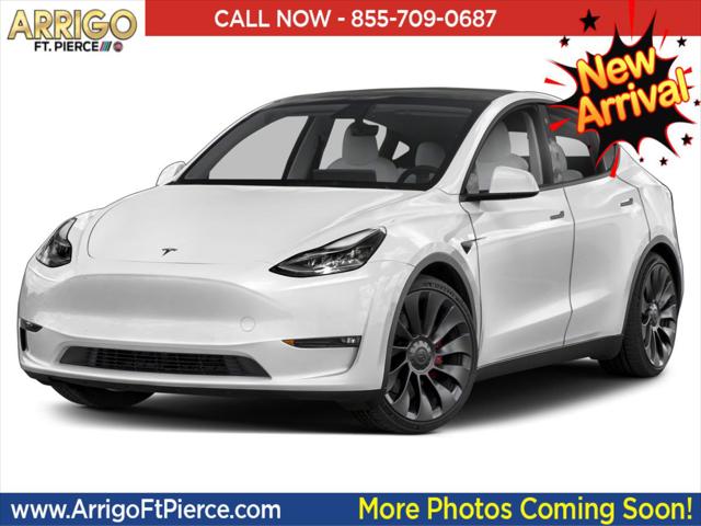 2022 Tesla Model Y Long Range Dual Motor All-Wheel Drive