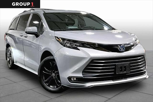 2024 Toyota Sienna Woodland Edition