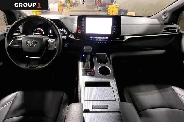 2024 Toyota Sienna Woodland Edition