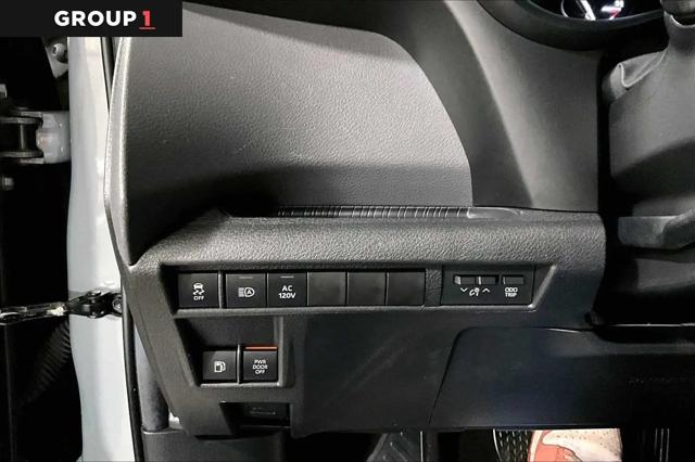 2024 Toyota Sienna Woodland Edition