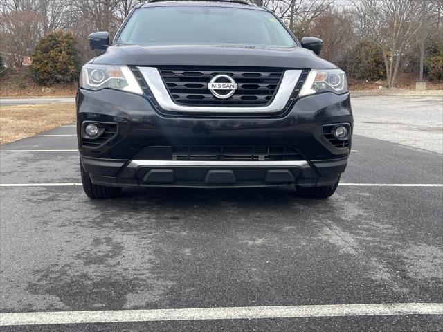 2020 Nissan Pathfinder SL 2WD