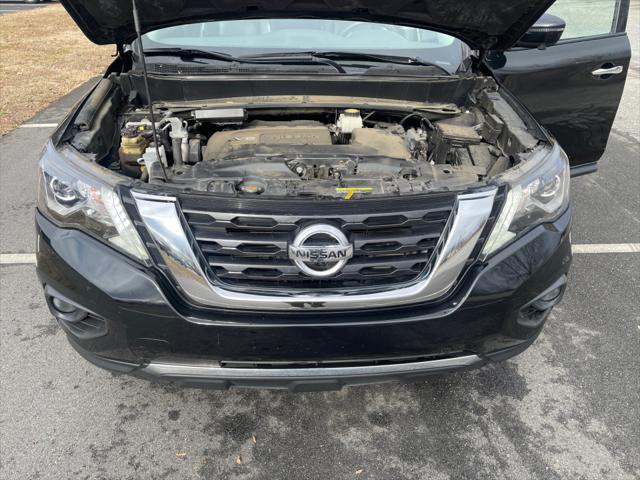 2020 Nissan Pathfinder SL 2WD