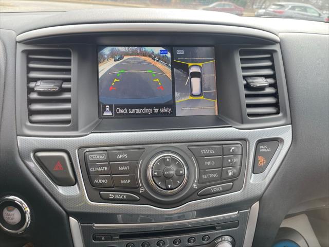 2020 Nissan Pathfinder SL 2WD