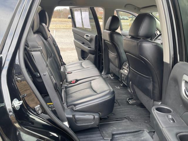 2020 Nissan Pathfinder SL 2WD