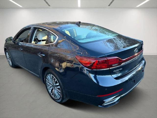 2020 Kia Cadenza Technology