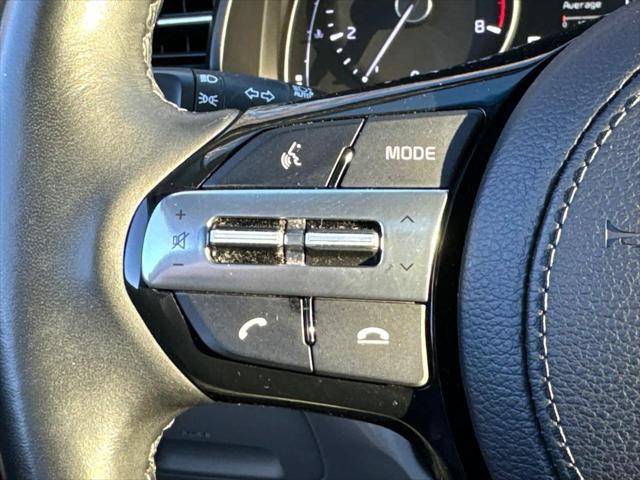 2020 Kia Cadenza Technology
