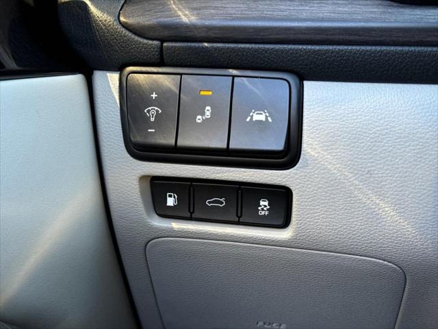 2020 Kia Cadenza Technology