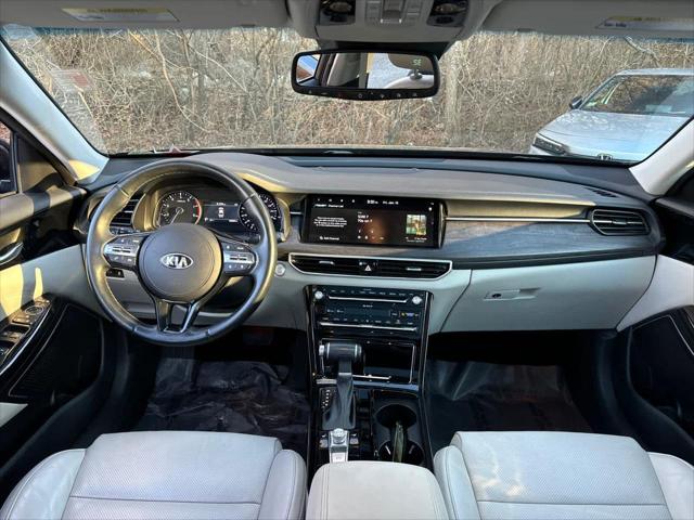2020 Kia Cadenza Technology