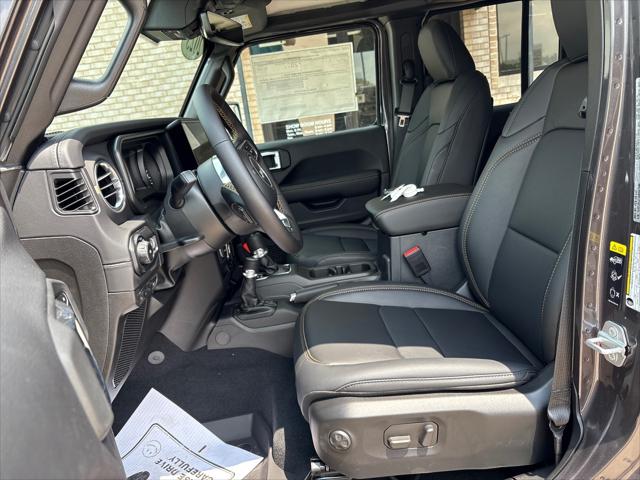 2025 Jeep Wrangler WRANGLER 4-DOOR SAHARA