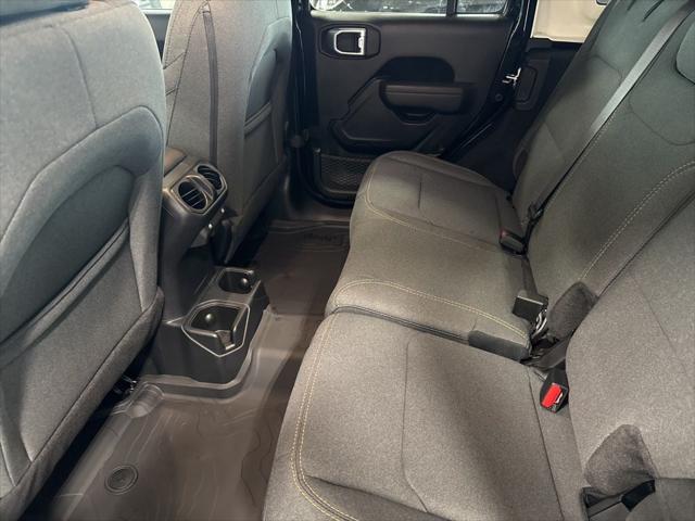 2025 Jeep Wrangler 4-Door Summit 4x4