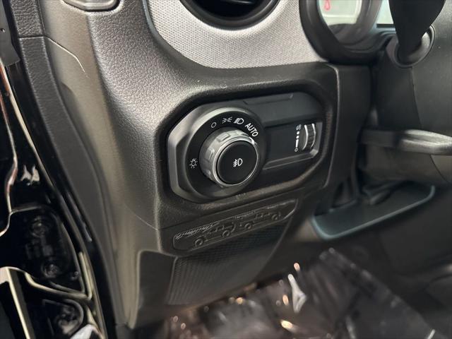 2025 Jeep Wrangler 4-Door Summit 4x4