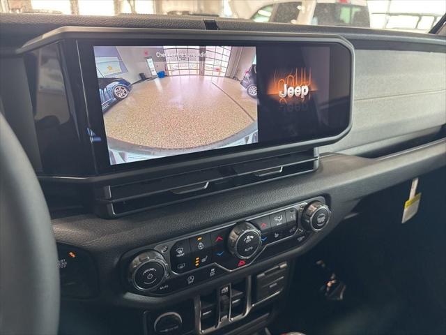2025 Jeep Wrangler 4-Door Summit 4x4