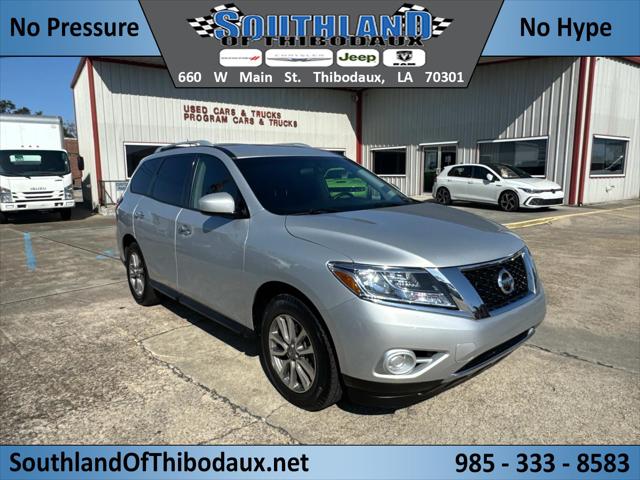 2016 Nissan Pathfinder SV