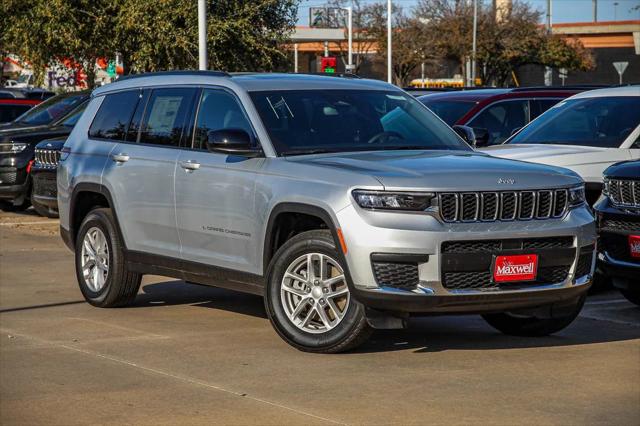 2025 Jeep Grand Cherokee GRAND CHEROKEE L LAREDO X 4X4
