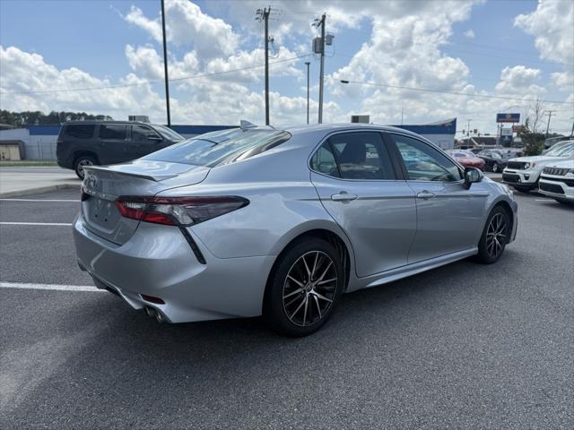2022 Toyota Camry SE