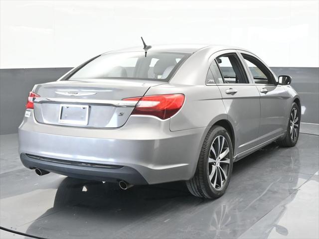 2012 Chrysler 200 Touring