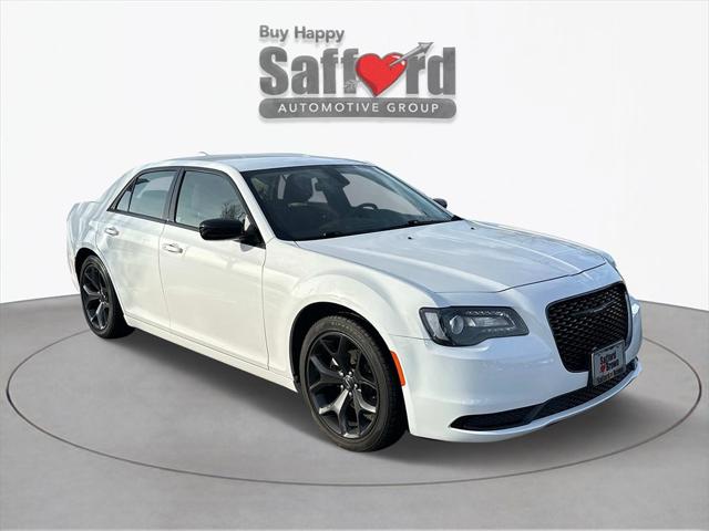 2023 Chrysler 300 Touring