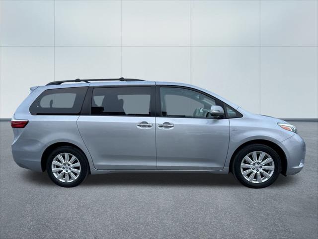 2017 Toyota Sienna Limited 7 Passenger