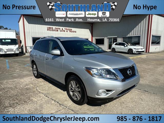 2016 Nissan Pathfinder SV