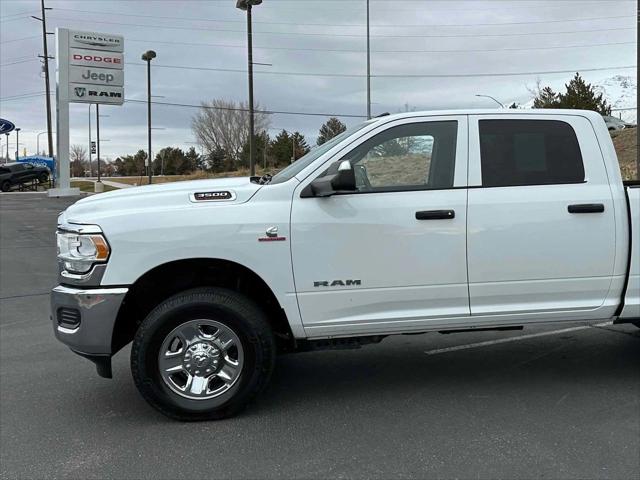 2022 RAM 3500 Tradesman Crew Cab 4x4 64 Box