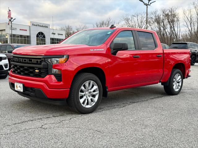 2022 Chevrolet Silverado 1500 2WD Crew Cab Short Bed Custom