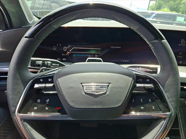 2025 Cadillac Escalade Luxury 2