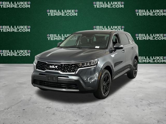 2022 Kia Sorento LX