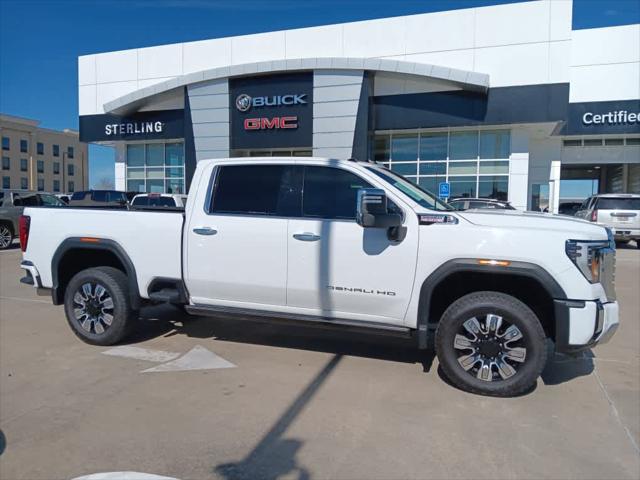 2024 GMC Sierra 2500HD 4WD Crew Cab Standard Bed Denali