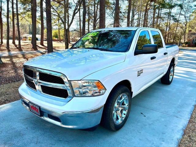 2022 Ram 1500 Classic SLT Crew Cab 4x2 5'7" Box