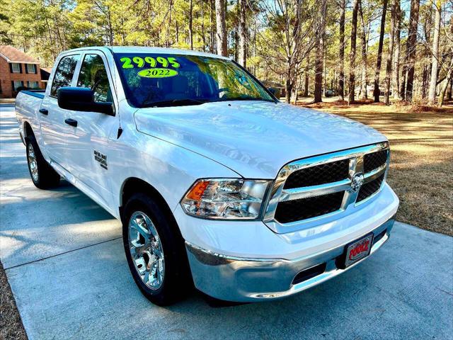 2022 Ram 1500 Classic SLT Crew Cab 4x2 5'7" Box