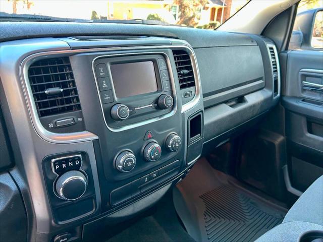2022 Ram 1500 Classic SLT Crew Cab 4x2 5'7" Box