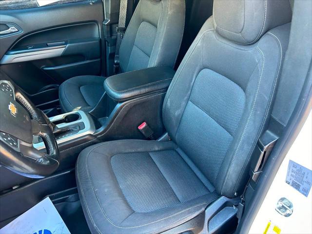 2022 Ram 1500 Classic SLT Crew Cab 4x2 5'7" Box