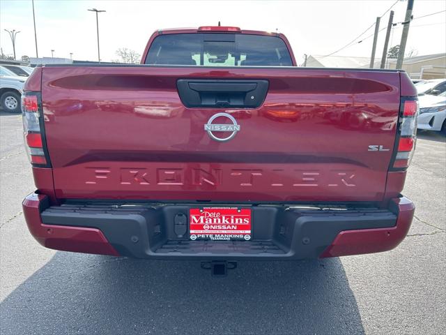 2025 Nissan Frontier Crew Cab Long Bed SL 4x2