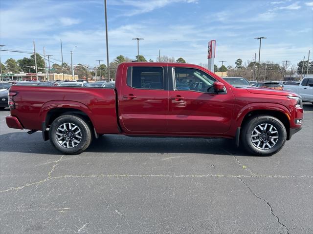 2025 Nissan Frontier Crew Cab Long Bed SL 4x2