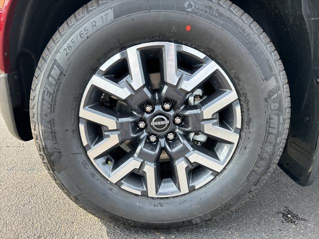 2025 Nissan Frontier Crew Cab Long Bed SL 4x2
