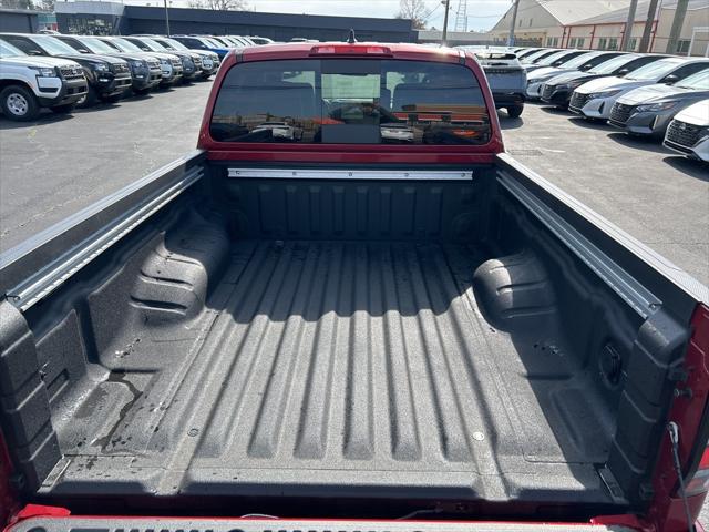 2025 Nissan Frontier Crew Cab Long Bed SL 4x2