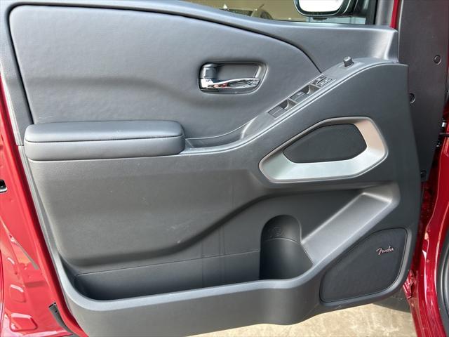 2025 Nissan Frontier Crew Cab Long Bed SL 4x2