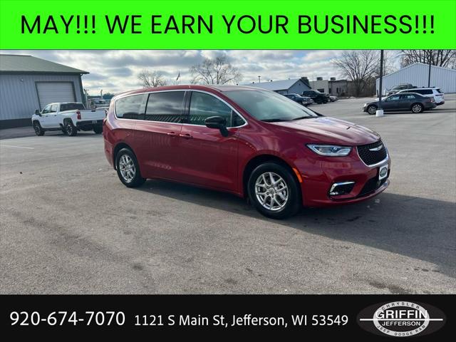 2025 Chrysler Pacifica Select